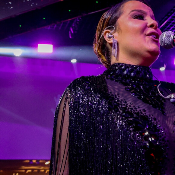 Maiara foi submetida a uma lipoaspiração em agosto deste ano