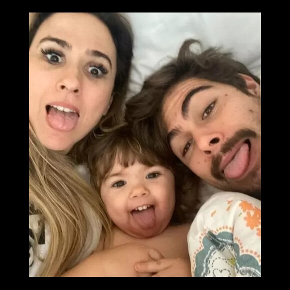 Tata Werneck expõe menos Clara Maria nas redes sociais após filha virar 'fenômeno de fofura'