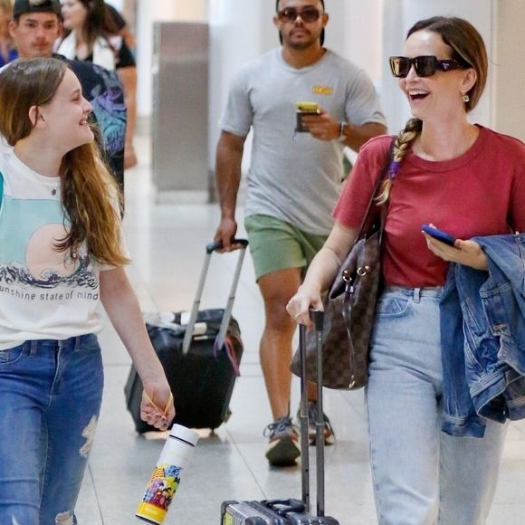 Filhos de Fernanda Rodrigues, Luisa é vista com frequência ao lado da mãe atriz