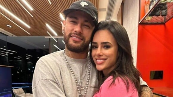 Neymar traiu Bruna Biancardi com mãe de terceiro filho, diz colunista; gravidez foi surpresa