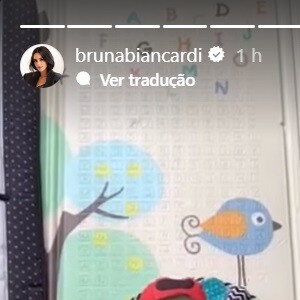 Bruna Biancardi publicou um vídeo de Mavie engatinhando