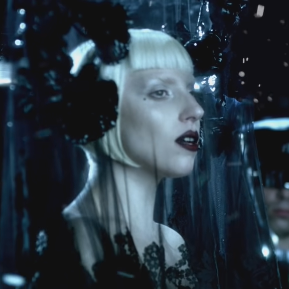 'Alejandro' é um dos maiores sucessos de Lady Gaga: O clipe tem mais de 540 milhões de reproduções