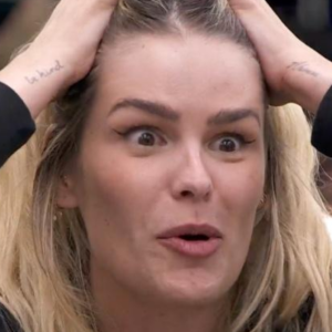 'BBB 24': Yasmin Brunet revela abstinência em vape