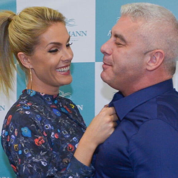 Ana Hickmann e Alexandre Correa estão sendo cobrados pela terceira vez por dívida com o IPTU!