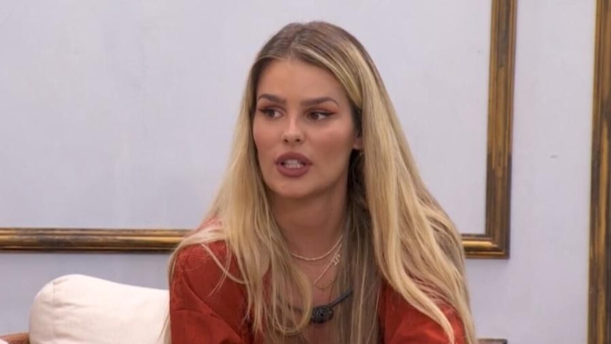 Foto: Yasmin Brunet acabou mostrando demais no BBB 24 e pagou peitinho  - Purepeople