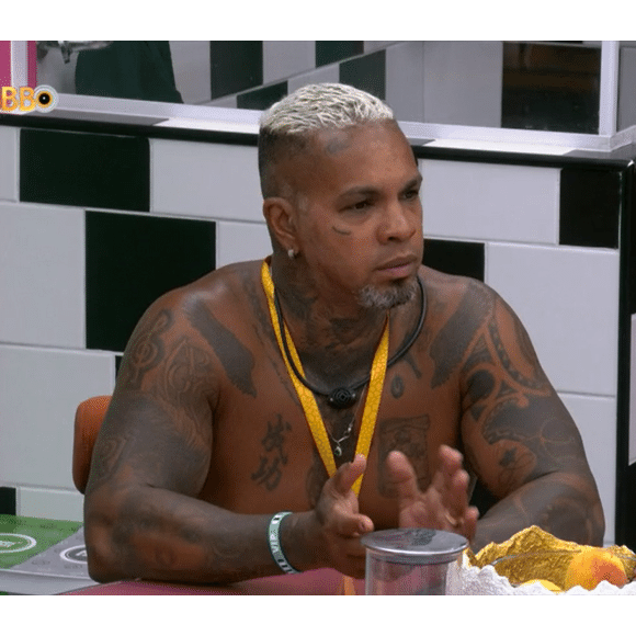 Rodriguinho diz que Pitel deveria parar de comer doce