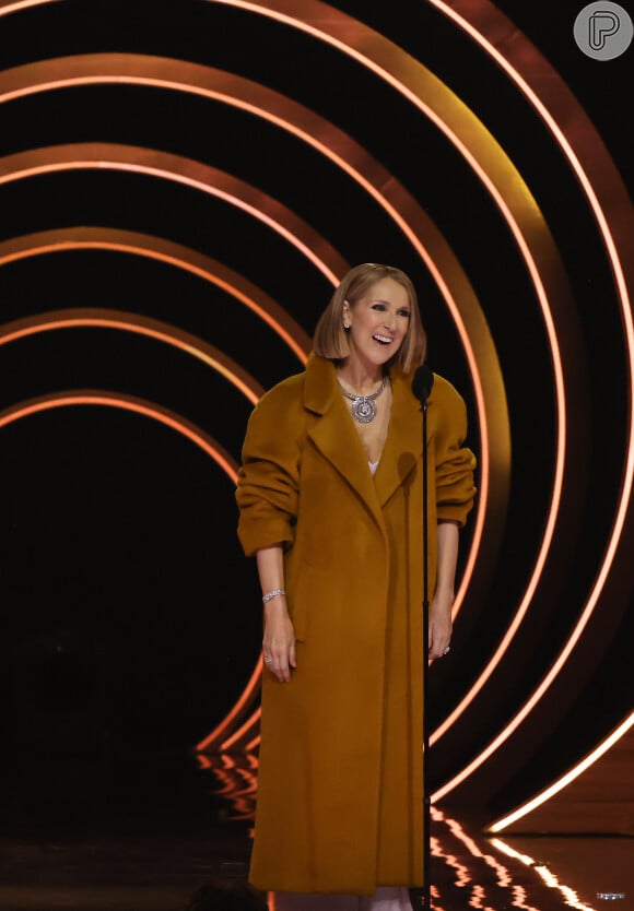 Grammy 2024: Céline Dion foi a responsável por entregar o prêmio de Álbum do Ano para Taylor Swift
