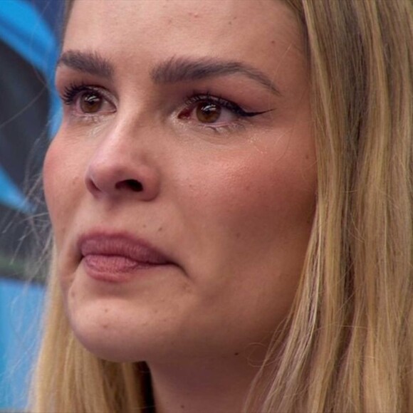 Saúde mental de Yasmin Brunet preocupa a sua mãe, Luiza Brunet