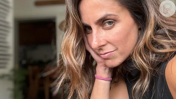 Carol Barcellos x ex-mulher de Marcelo Courrege: jornalista do 'Bom dia Brasil' reage após ser acusada de traição por Renata Heilborn
