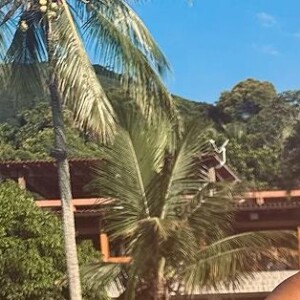 Juliana Paes exibiu bumbum em fotos de biquíni publicadas no Instagram nesta segunda-feira (12)