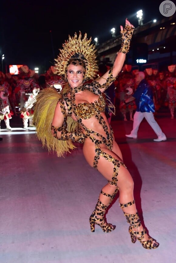 Paolla Oliveira fez muito sucesso com sua fantasia de onça para o desfile da Grande Rio