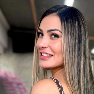 Andressa Urach celebrou a novidade dizendo que é "como se tivesse perdido a virgindade outra vez"