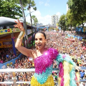 Ivete Sangalo acabou atacada na web ao revelar internação pós-carnaval