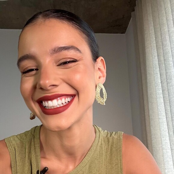 Duda Rodrigues é palestrante, astróloga, mentora e escritora