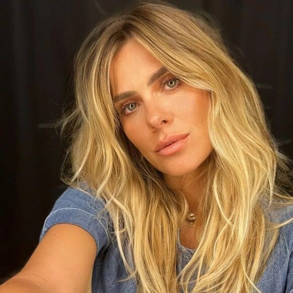 Carolina Dieckmann, que já havia feito uma publicação contra Yasmin Brunet, surpreendeu ao revelar outro posicionamento