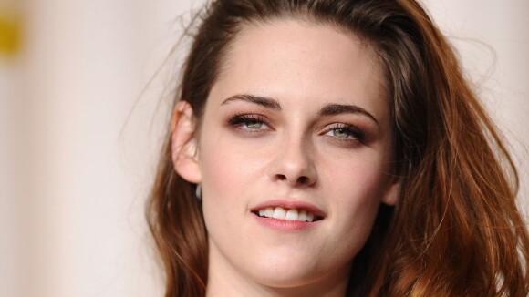 Kristen Stewart fará 23 anos e deseja apenas a companhia de Robert Pattinson