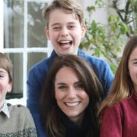 Polêmica de foto de Kate Middleton com filhos: Palácio toma decisão crucial após 'Photoshop' vir à tona. Descubra!