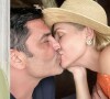 É o amor! Ticiane Pinheiro comprova paixão de Ana Hickmann por Edu Guedes em look para o 'Hoje em Dia'