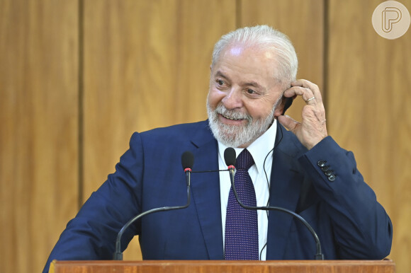 Lula lamentou que o pagamento de uma fiança seja suficiente para livrar Daniel Alves da prisão