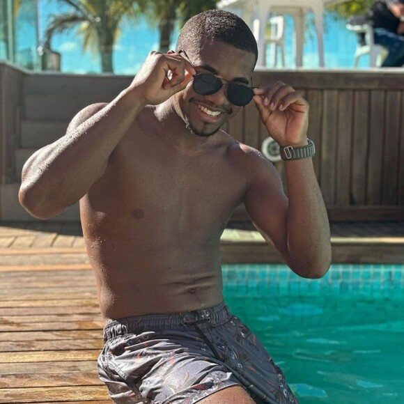 Bárbara Contreras, apontada como affair de Davi Brito, do 'BBB 24', coleciona fotos de biquíni nas redes sociais