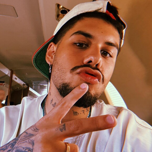 Zé Felipe fez a música polêmica após lembrar do filme 'Bruna Surfistinha'