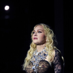 Madonna fez uma doação milionária para as vítimas das enchentes no Rio Grande do Sul. Quem afirma é o colunista Erlan Bastos, do Em OFF