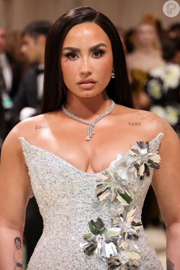 Demi Lovato apostou em joias De Beers no Met Gala 2024