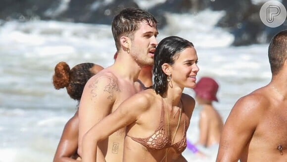 Boatos que de Bruna Marquezine e João Guilherme estão namorando já circulam há um tempo