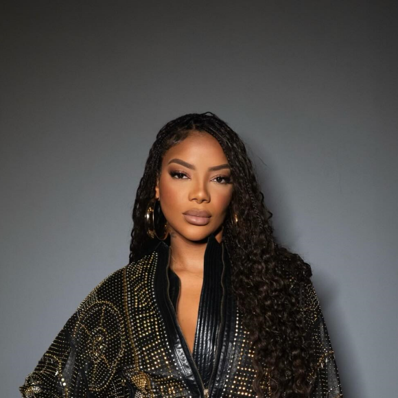 'Ludmilla desceu do carro, olhou pra cara do entregador, do humilde entregador, ao invés de pegar a porra do pedido, ela e os amiguinhos entraram', diz o rapaz