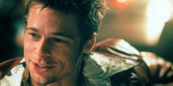 Brad Pitt interpreta Tyler Durden em 'Clube da Luta' (1999); personagem tem dentes lascados