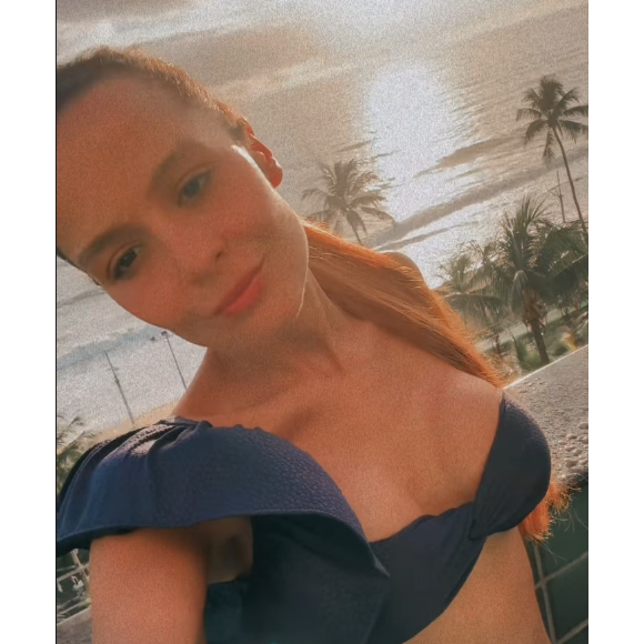 Maiara realizou uma live no Instagram nesta quinta-feira (13), mostrando o seu café da manhã