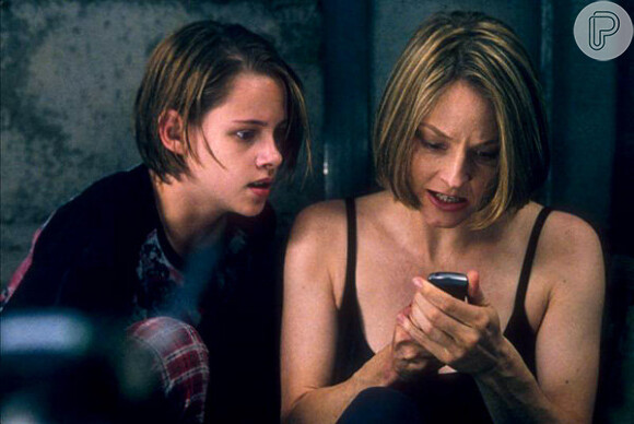 Em 2002 Kristen interpretou a filha diabética de Jodie Foster no suspense 'Quarto do Pânico'. Sua boa atuação lhe rendeu críticas positivas