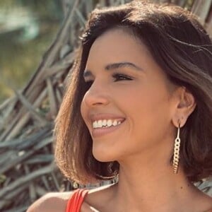 Mariana Rios também chama atenção por suas curvas e ganhou a nona posição no ranking