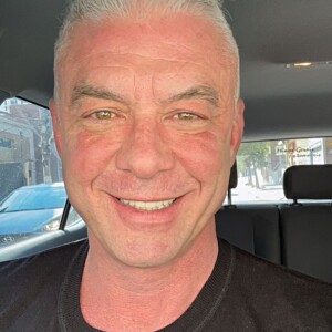 Alexandre Correa seria conivente com a falsificação das assinaturas da ex-mulher, já que sua assinatura também consta nos documentos