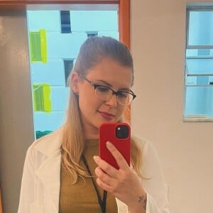 Carolinie Figueiredo interpreta a médica Felícia, que dedura o Oscar em 'Pedaço de Mim'