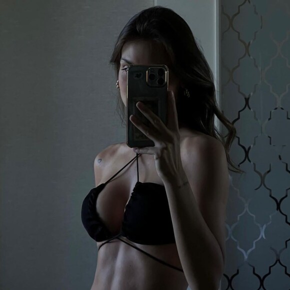 Amanda Kimberlly disse na época: 'Eu fui pela fama e pelo dinheiro, sou bem sincera. 'Ai, vim achar o amor da minha vida'. Amor, eu vim pelo dinheiro e pra aparecer'