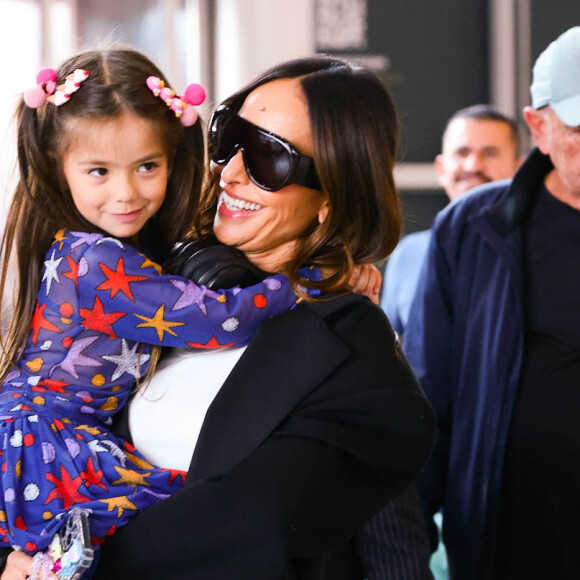 Sabrina Sato e Zoe viajaram para Portugal