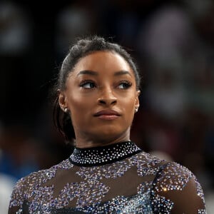 Simone Biles, apesar de ter faturado cerca de R$ 776 mil com suas medalhas olímpicas, viu sua fortuna ser construída através de grandes contratos