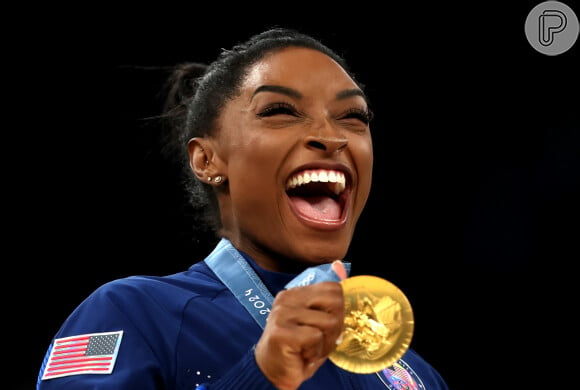 Simone Biles ficou com a medalha de ouro