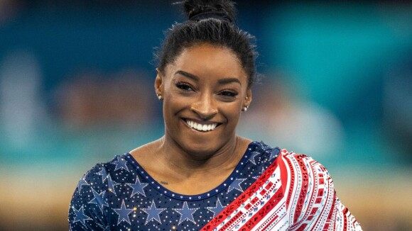 Uma tatuagem quase sempre escondida de Simone Biles tem comovente significado explicado por ela na Netflix