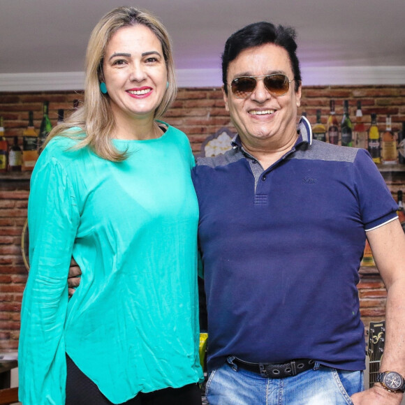 Viúva de Nahim, Andrea de Andrade entrou com ação na Justiça para ser reconhecida como tal e revelou mentira em separação do cantor