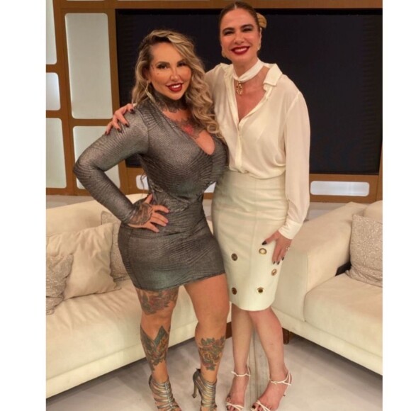 Sabrina Boing Boing já era uma conhecida 'personalidade da mídia', termo popularizado pelo reality rural. Ela foi figura constante no "Superpop", da RedeTV!, nos anos 2000