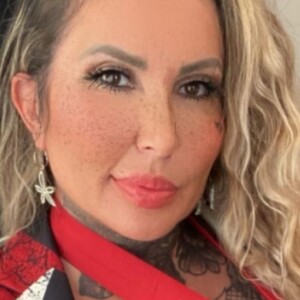 Sabrina Boing Boing esteve afastada da mídia. Assim como Andressa Urach, ela também foi convertida à religião evangélica durante alguns anos