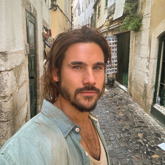Nicolas Prattes é um dos protagonistas da novela 'Mania de Você', da TV Globo