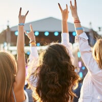 Vai para o Rock in Rio 2024? Esses são os protetores solares perfeitos para manter a pele protegida durante o festival