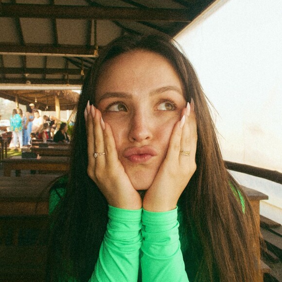 Corpo e beleza de Larissa Manoela renderam muitos elogios para a atriz de 'De Volta aos 15'