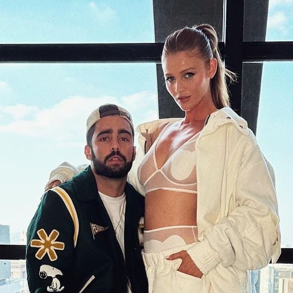 Cintia Dicker é casada com o surfista e ex-BBB 22 Pedro Scooby