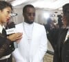 P. Diddy ficou desconfortável ao ouvir pergunta de repórter para Cassie, sua então namorada, que o denunciou por abusos