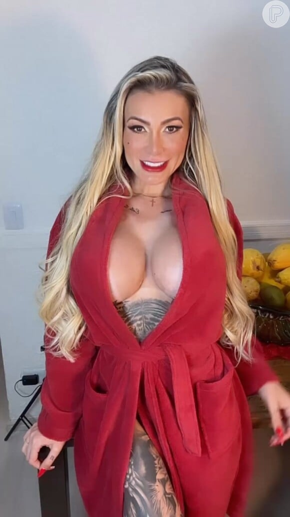 Andressa Urach: atualmente faturando milhões como atriz pornô, a modelo passou seis anos de sua vida convertida à religião evangélica