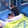 Rafael faz massagem em Talita no Quarto Azul